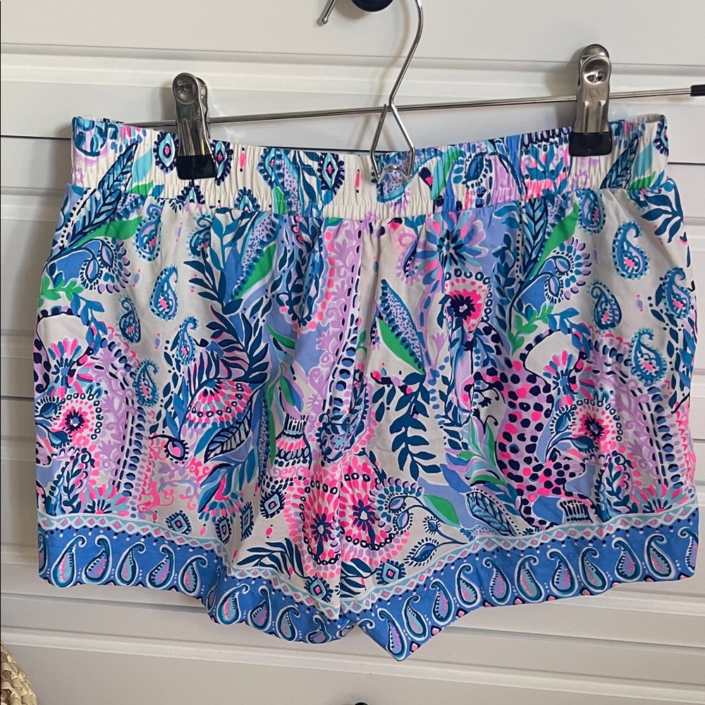 NWOT Lilly Pulitzer  katia short macadamia haute cature engineere Size XS